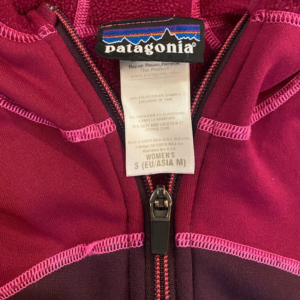 Patagonia zip up hooded jacket